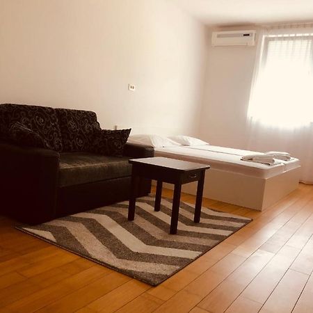 Appartamento Apartman S&M Mostar Esterno foto